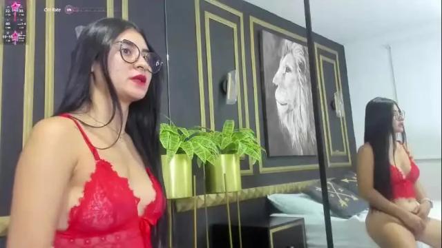 Image 3 of evelin_leroy Stream on Chaturbate on 17 days ago