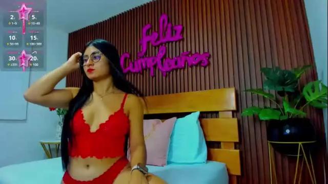 Image 8 of evelin_leroy Stream on Chaturbate on 13 days ago