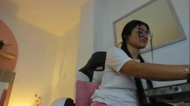 Image 8 of evelin_leroy Stream on Chaturbate on 1 month ago