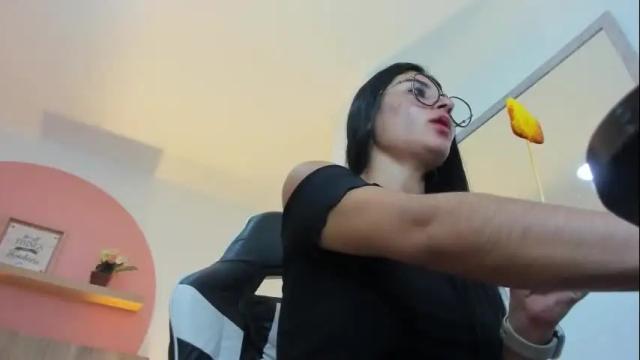 Image 12 of evelin_leroy Stream on Chaturbate on 20 days ago