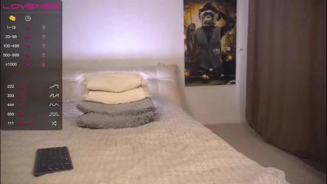 Image 2 of evelina_fox Stream on Chaturbate on 2 months ago