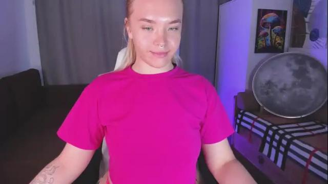Image 11 of evelinadarling Stream on Chaturbate on 2 months ago