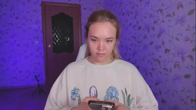 Image 2 of evelinadarling Stream on Chaturbate on 2 months ago