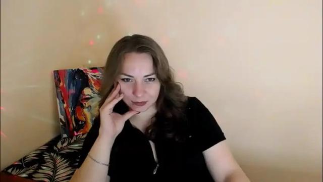 Image 2 of evelineli Stream on Chaturbate on 4 months ago