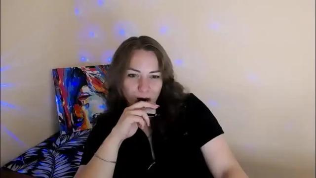 Image 6 of evelineli Stream on Chaturbate on 4 months ago