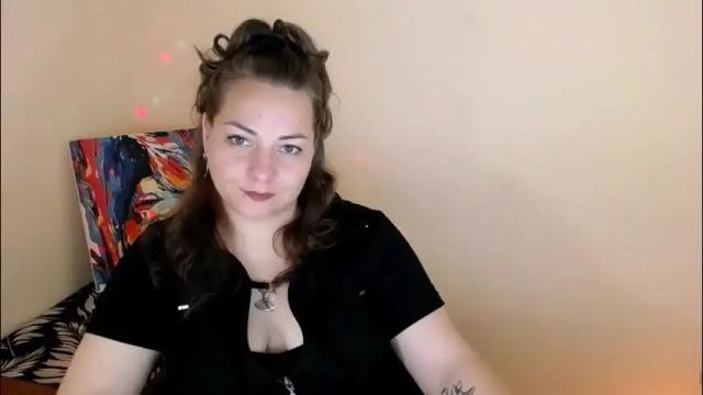 Image 2 of evelineli Stream on Chaturbate on 4 months ago