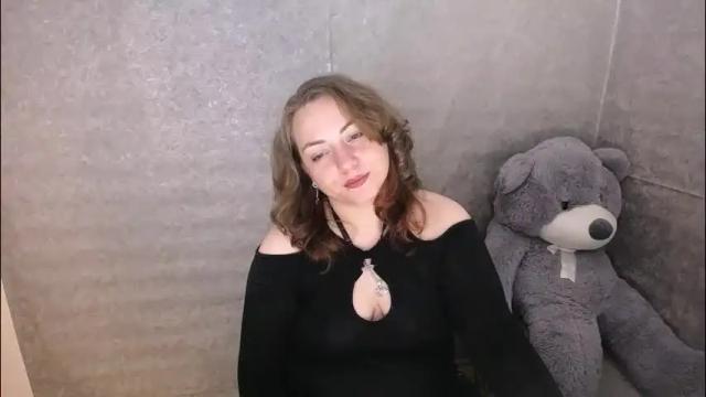 Image 3 of evelineli Stream on Chaturbate on 3 months ago