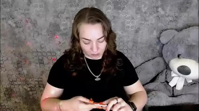 Image 3 of evelineli Stream on Chaturbate on 2 months ago