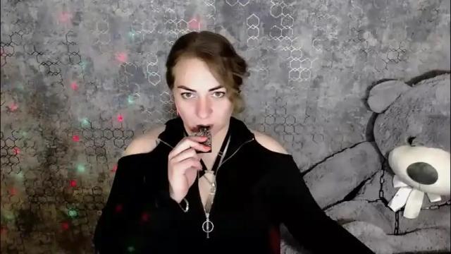 Image 2 of evelineli Stream on Chaturbate on 2 months ago