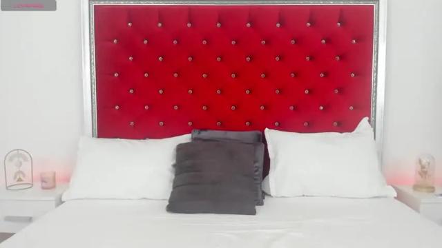 Image 10 of eveliniris Stream on Chaturbate on 13 months ago