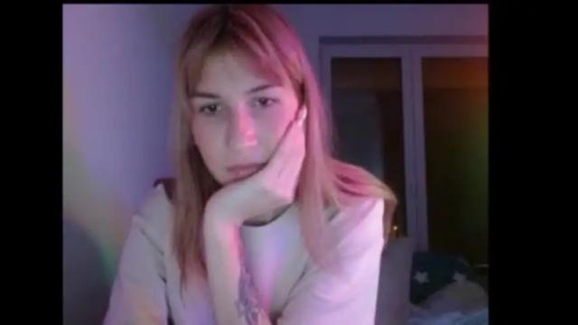 Image 8 of evelyn_21_m Stream on Chaturbate on 16 months ago