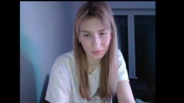 Image 11 of evelyn_21_m Stream on Chaturbate on 16 months ago