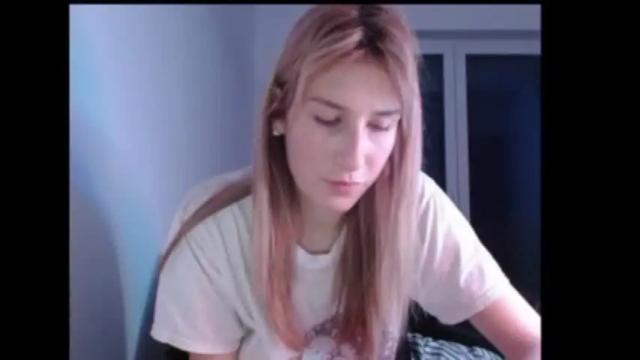 Image 2 of evelyn_21_m Stream on Chaturbate on 16 months ago