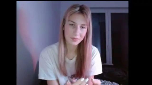 Image 7 of evelyn_21_m Stream on Chaturbate on 16 months ago