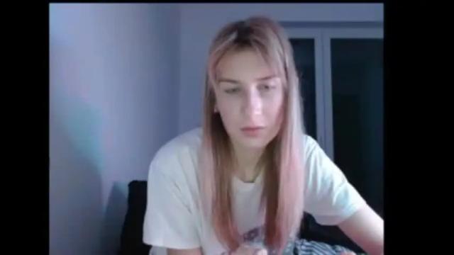 Image 8 of evelyn_21_m Stream on Chaturbate on 16 months ago