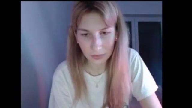 Image 4 of evelyn_21_m Stream on Chaturbate on 16 months ago