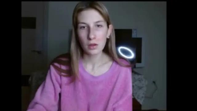 Image 2 of evelyn_21_m Stream on Chaturbate on 15 months ago