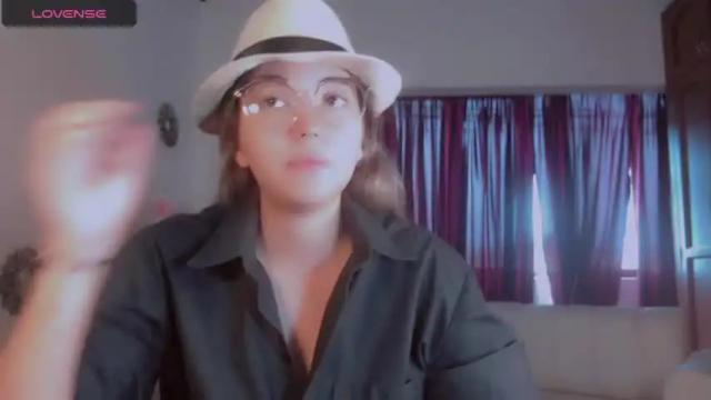 Thumbnail 2, evelyn_2511's Stream at Chaturbate, 13 months ago