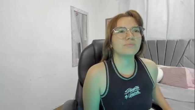 Image 12 of evelyn_2511 Stream on Chaturbate on 21 days ago