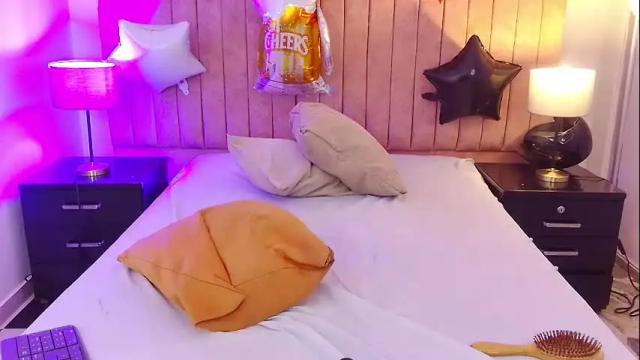 Image 8 of evelyn_2511 Stream on Chaturbate on 29 days ago