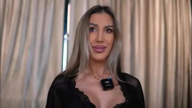 Image 3 of evelyn_evyy Stream on Chaturbate on 1 month ago