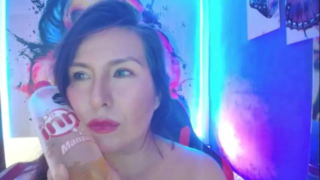 Image 8 of evelyn_mature19 Stream on Chaturbate on 14 days ago
