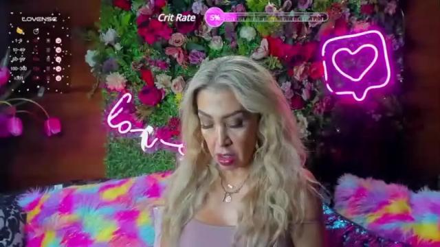 Image 10 of evelynagrey Stream on Chaturbate on 13 months ago