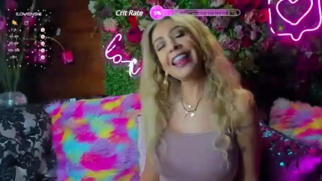 Image 8 of evelynagrey Stream on Chaturbate on 13 months ago