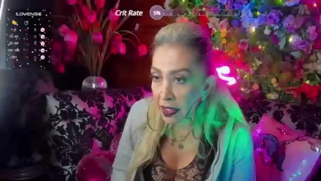 Image 11 of evelynagrey Stream on Chaturbate on 13 months ago