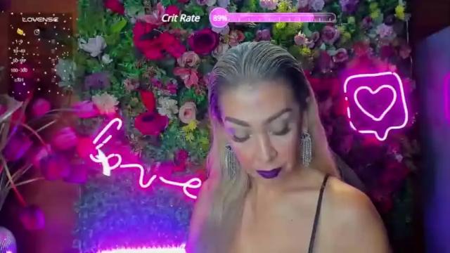 Image 11 of evelynagrey Stream on Chaturbate on 13 months ago