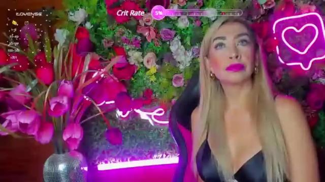 Image 10 of evelynagrey Stream on Chaturbate on 13 months ago