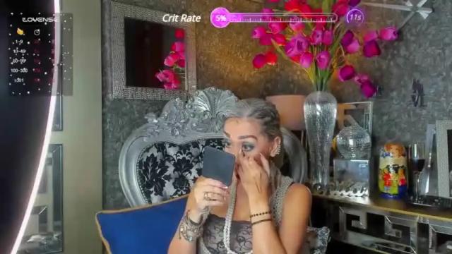 Image 2 of evelynagrey Stream on Chaturbate on 13 months ago