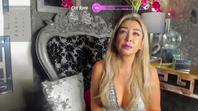 Image 2 of evelynagrey Stream on Chaturbate on 13 months ago