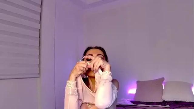 Image 12 of evelynagrey Stream on Chaturbate on 1 month ago