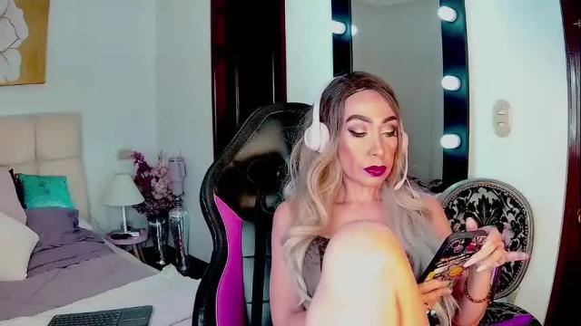 Image 11 of evelynagrey Stream on Chaturbate on 1 month ago