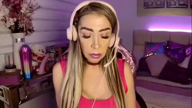 Image 11 of evelynagrey Stream on Chaturbate on 1 month ago