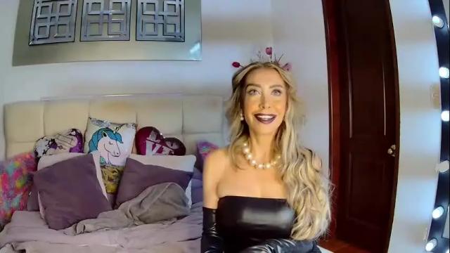 Image 11 of evelynagrey Stream on Chaturbate on 2 days ago