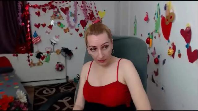 Image 4 of evelynangel Stream on Chaturbate on 5 months ago