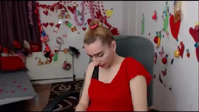 Image 3 of evelynangel Stream on Chaturbate on 5 months ago