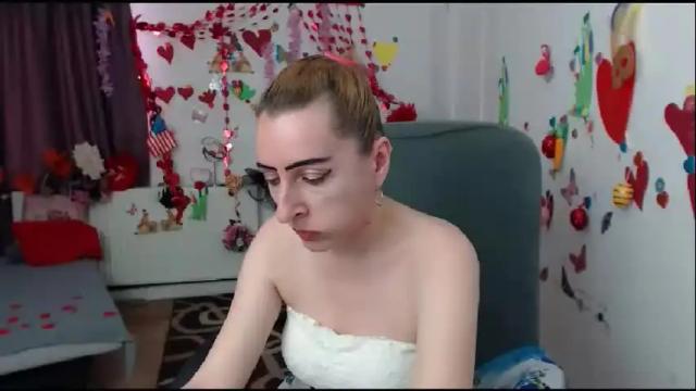 Image 3 of evelynangel Stream on Chaturbate on 4 months ago