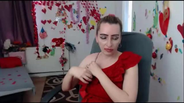 Image 2 of evelynangel Stream on Chaturbate on 4 months ago