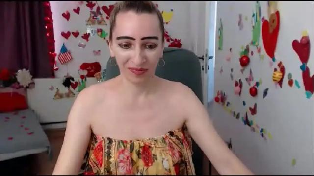 Image 4 of evelynangel Stream on Chaturbate on 4 months ago