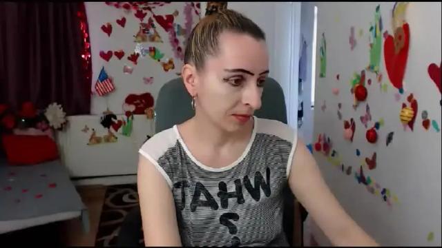 Image 2 of evelynangel Stream on Chaturbate on 4 months ago