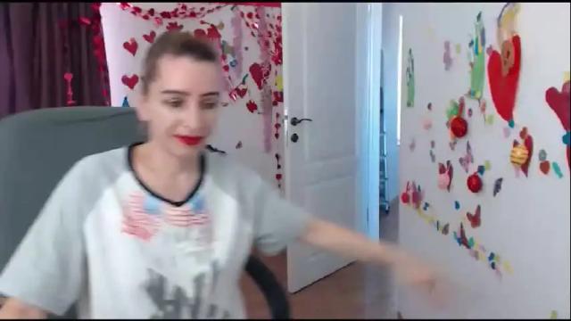 Image 2 of evelynangel Stream on Chaturbate on 4 months ago