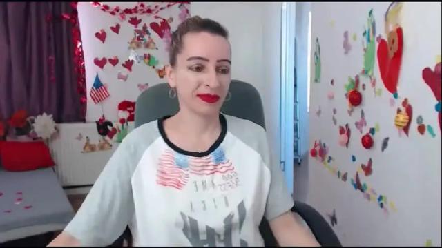 Image 4 of evelynangel Stream on Chaturbate on 4 months ago