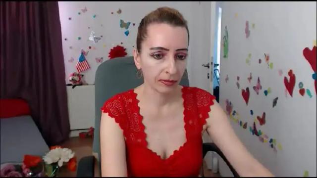 Image 4 of evelynangel Stream on Chaturbate on 2 months ago
