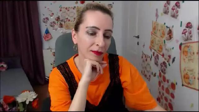 Image 12 of evelynangel Stream on Chaturbate on 1 month ago