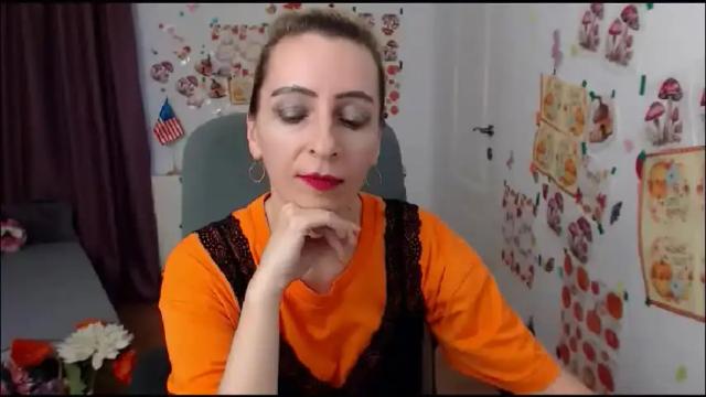 Image 2 of evelynangel Stream on Chaturbate on 1 month ago