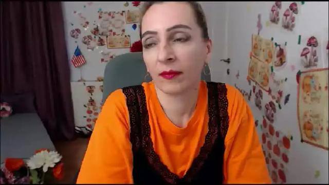 Image 7 of evelynangel Stream on Chaturbate on 1 month ago