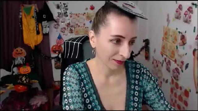 Image 12 of evelynangel Stream on Chaturbate on 2 days ago